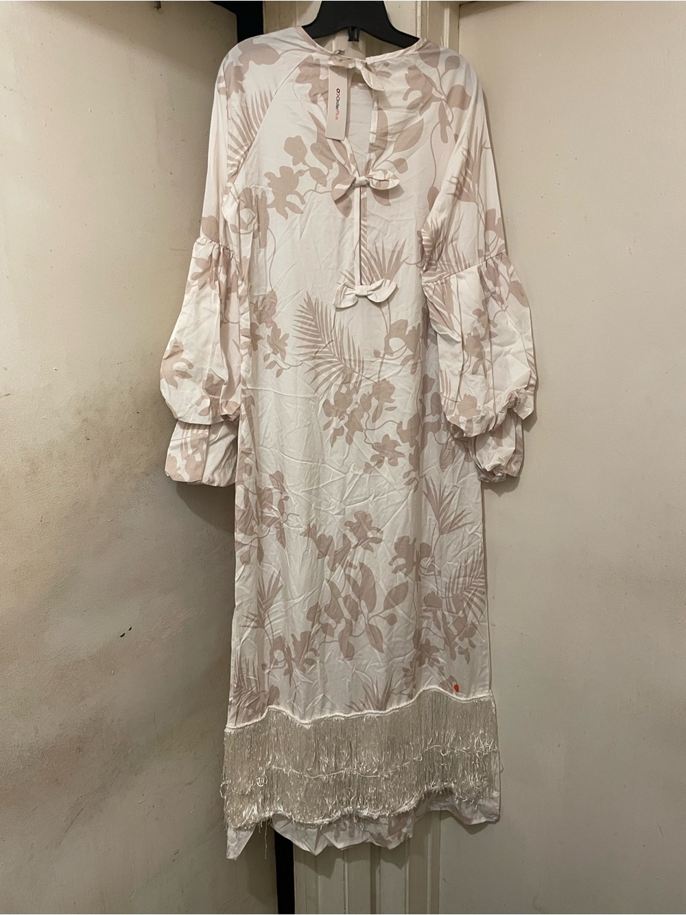 Light Cream Floral Tie-Neck Maxi Dress Size Large NWT